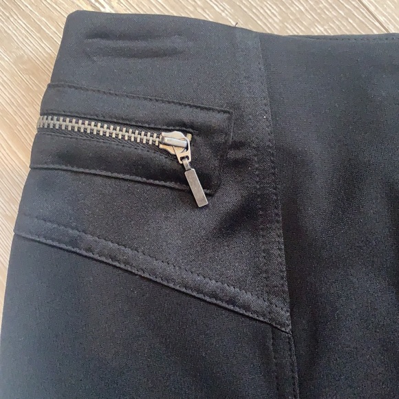 Black Express mini skirt - Picture 3 of 4